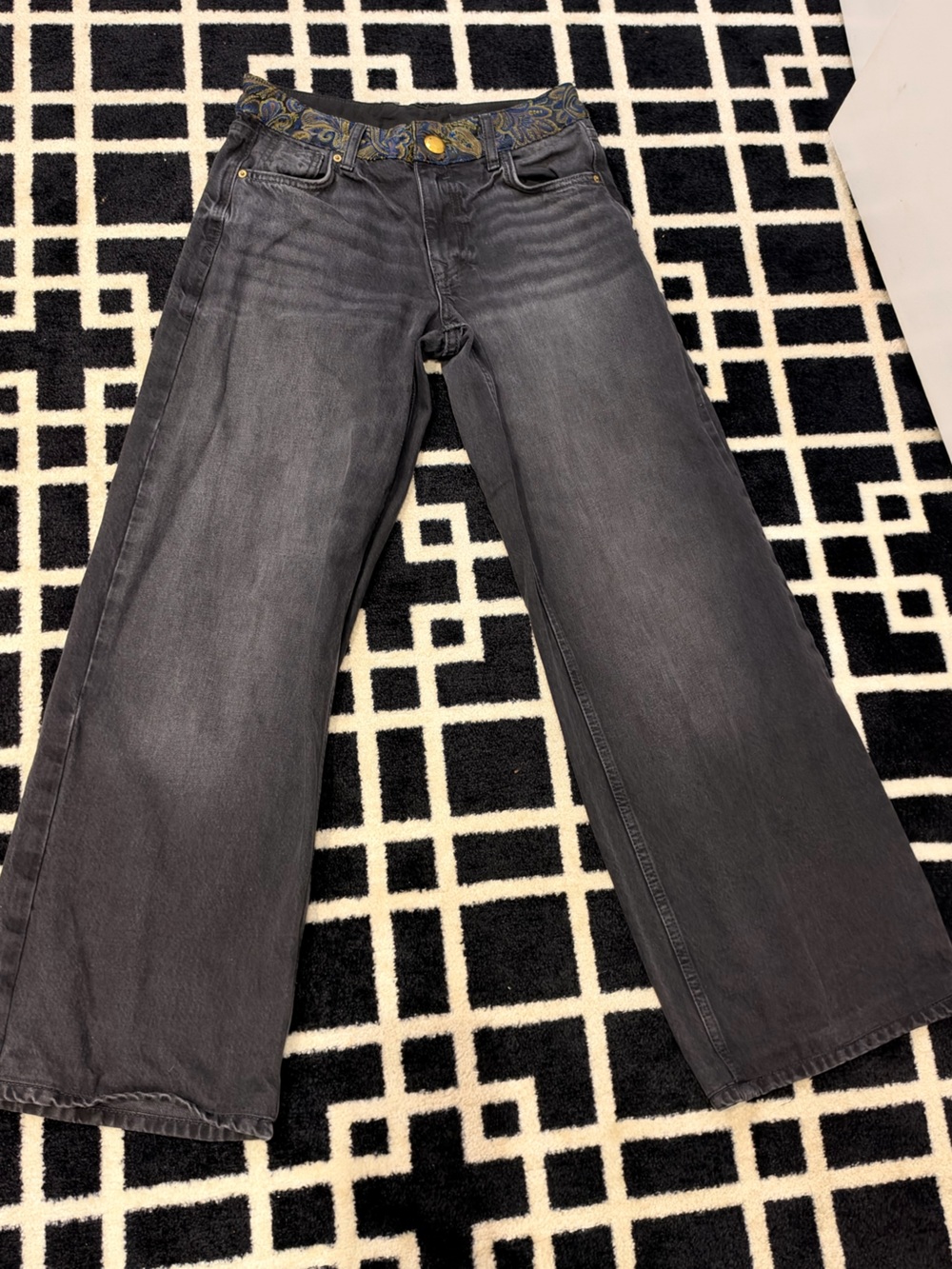 Zara Gray Wide-Leg Jeans – Size 2